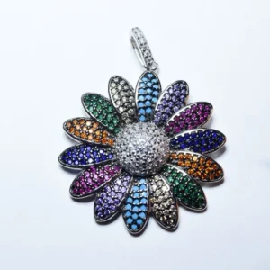 سلفر شكل ورده مزينه بفصوص زيركون ملونه